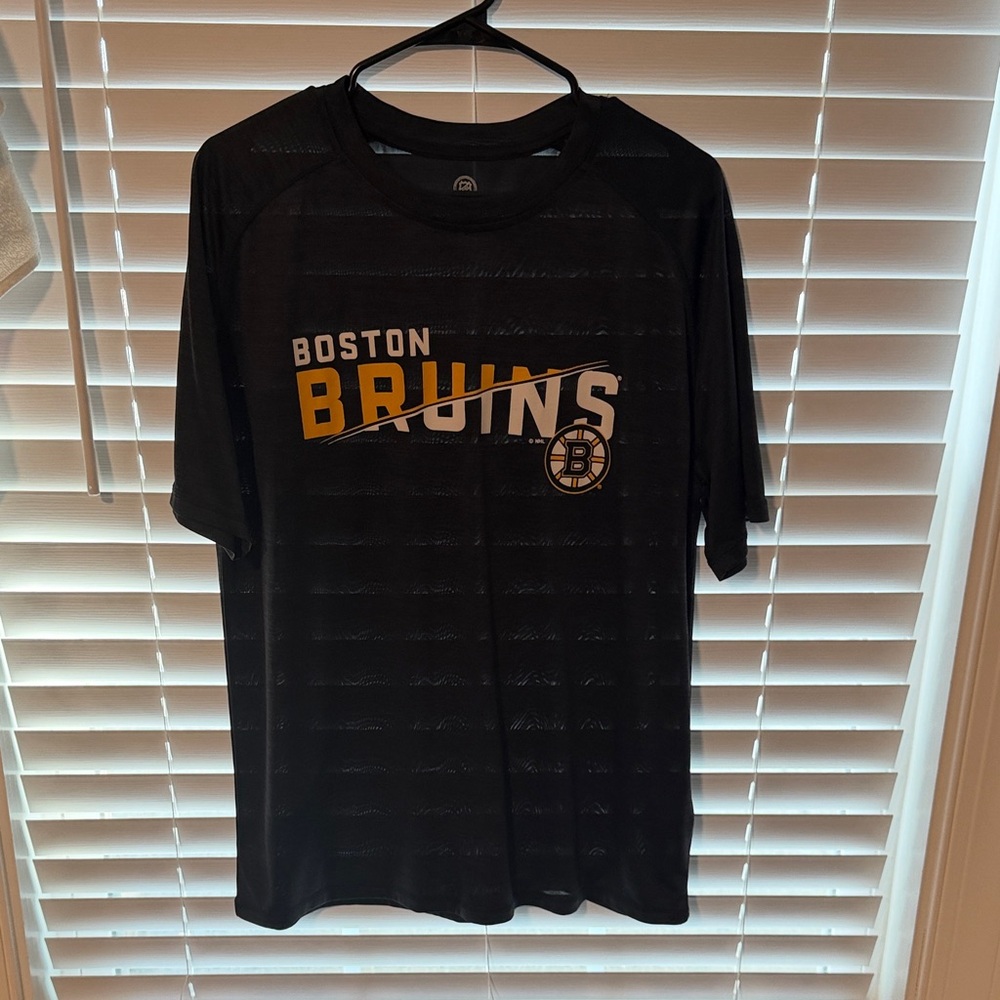 NHL Boston Bruins Black and Gold Tee
